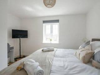 Stylish 2-bed home - For Company contractor and Leisure stays - NEC, Airport, HS2, Contractors, Resort World - Photo 6