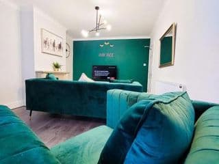 Large 5 BRH for Contractors,Families and Business free parking - Photo 16