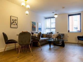 Pass the Keys Super Luxurious 1 Bed Apartment Jewellery Q - Photo 14