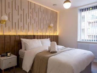 Pass the Keys Super Luxurious 1 Bed Apartment Jewellery Q - Photo 20