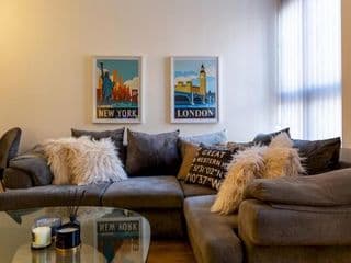 Pass the Keys Super Luxurious 1 Bed Apartment Jewellery Q - Photo 5