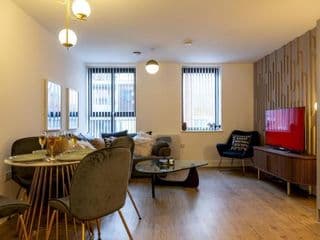 Pass the Keys Super Luxurious 1 Bed Apartment Jewellery Q - Photo 10