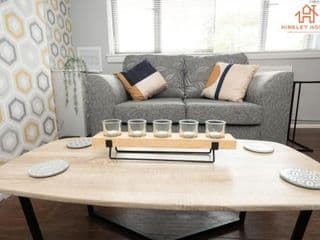 Lovely Refurbished Home - Free Parking-WiFi By Hinkley Homes Short Lets & Serviced Accommodation - Photo 12