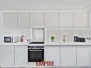 Lovely One Bedroom Apartment on Broad Street! - Photo 3