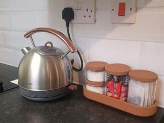 GROUND FLOOR OLIVE SUITE, DIGBETH STUDIO (SLEEPS 2) - Photo 10