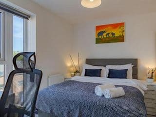 Pass the Keys NEW Chic 2 Bed Pad Central Free Parking - Photo 11