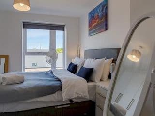 Pass the Keys NEW Chic 2 Bed Pad Central Free Parking - Photo 17