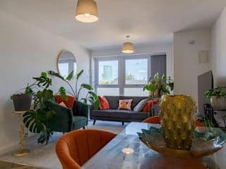 Pass the Keys NEW Chic 2 Bed Pad Central Free Parking - Photo 20