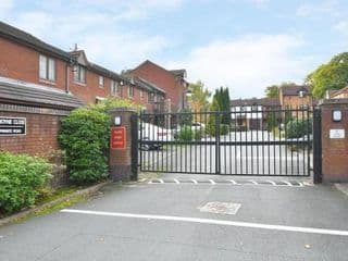 Townhouse @ Aboyne Close Birmingham - Photo 12