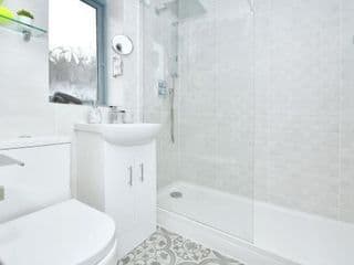 Townhouse @ Aboyne Close Birmingham - Photo 7