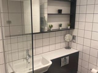Stylish Birmingham City Centre Apartment - Photo 4
