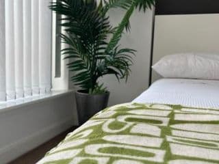 Lovely 2-bedroom condo with a free parking - Photo 2