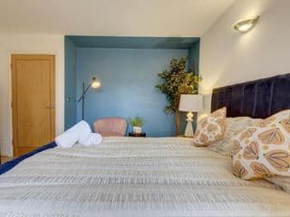City Centre, 2 Bedroom, Secured Parking, 3 King Bed, WiFi Sleep 6 Guest Comfortable on Three King Size Beds, Jewellery Quarter , Birmingham City Centre , Allocated Secured Parking - Photo 23