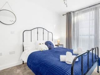 Magical - 2Bed Apartment- City Centre-Free Parking - Photo 3