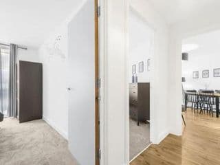 Magical - 2Bed Apartment- City Centre-Free Parking - Photo 10