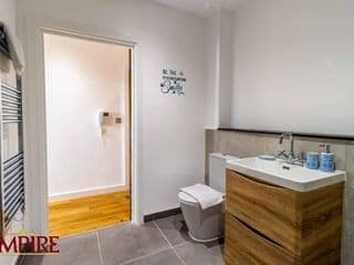 Stunning One Bedroom Duplex Apartment In Heart of Jewellery Quarter - Photo 12