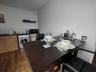Pass the Keys Spacious Apartment Minutes to Birmingham Centre - Photo 6