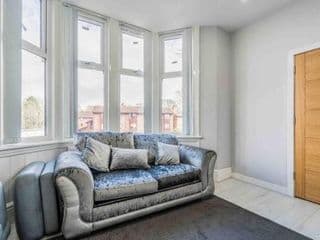 Modern flat in Moseley with Free Parking - Photo 7