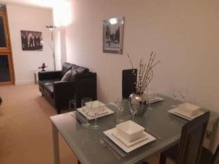 Centrally situated 1 bedroom apartment! - Photo 10