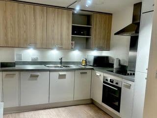 2 Bed Brand New Prestige Apartment in City Centre - Photo 6