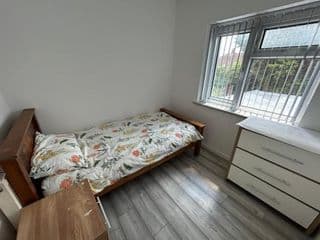Lovely 3 Bedroom Entire Home With Driveway Parking - Close to NEC, BHX Airport - Sleeps 6 Guests [IDEAL FOR CONTRACTORS & FAMILIES] - Photo 7