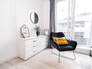 Vibrant Night-life Cosy Apartment - City Centre - Photo 12