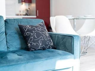 Vibrant Night-life Cosy Apartment - City Centre - Photo 13