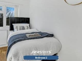 JRR Stays - Birmingham - 3 Bedroom home near Heartland Hospital, Airport and NEC - Photo 15
