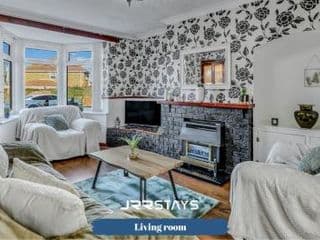 JRR Stays - Birmingham - 3 Bedroom home near Heartland Hospital, Airport and NEC - Photo 17