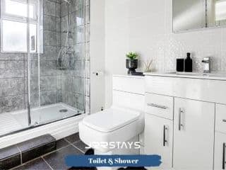 JRR Stays - Birmingham - 3 Bedroom home near Heartland Hospital, Airport and NEC - Photo 21
