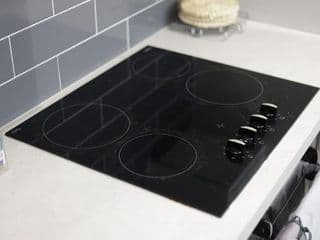 Large 5 Bed Town House Within City Centre And Sleeps Up To 11 - Photo 18
