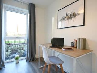 Luxury 4 Bed House with Gated Parking in the Heart of Birmingham! - Photo 17