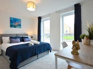 Luxury 4 Bed House with Gated Parking in the Heart of Birmingham! - Photo 19