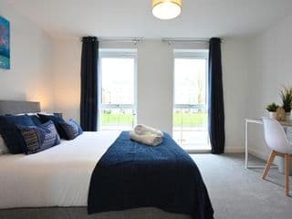 Luxury 4 Bed House with Gated Parking in the Heart of Birmingham! - Photo 20