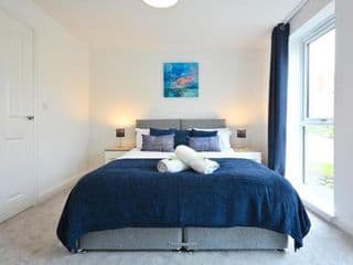Luxury 4 Bed House with Gated Parking in the Heart of Birmingham! - Photo 23