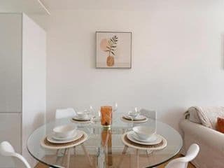 Spacious Two Bed loft Apartment - Photo 9