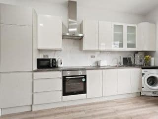 3BR Duplex Penthouse Harrow centre - Photo 9