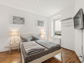 Budget Apartment am Fernsehturm - Photo 13
