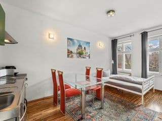 Budget Apartment am Fernsehturm - Photo 3