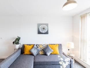 2 bedroom apartment Edinburgh Gate Harlow - Photo 10