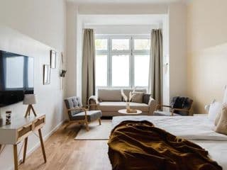 165m2 Downtown Lux Suite -12 Pers - 5 Bedroom - 2 Bath - 11min Alex - Photo 4