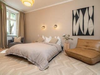 Artsy Berlin Oasis Apartment by Arbio - Photo 24