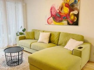 Prime Comfort Apartment with Balcony & Free Parking - Photo 3
