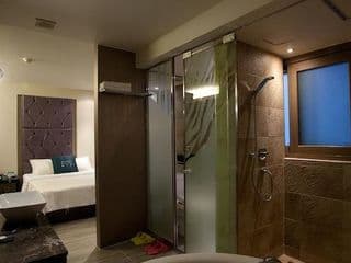 H I P Hotel - Photo 18