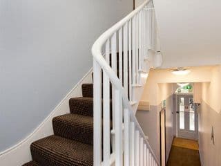 Angus Hotel - Photo 10