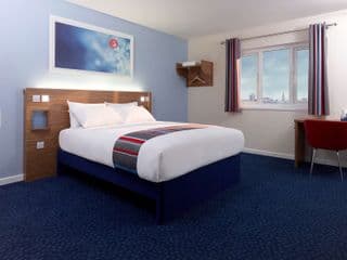 Travelodge London Kingston Upon Thames - Photo 5