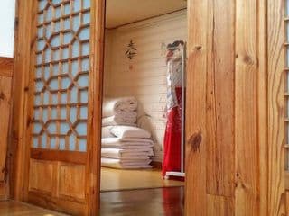 Yeonwoo Guesthouse - Photo 7