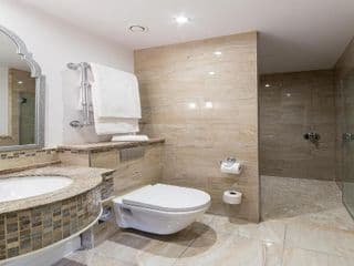 St Paul's Hotel - Photo 8