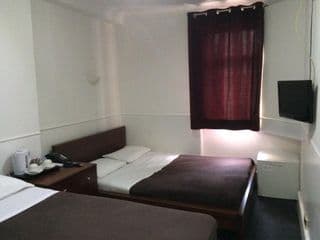 London Continental Hotel - Photo 2