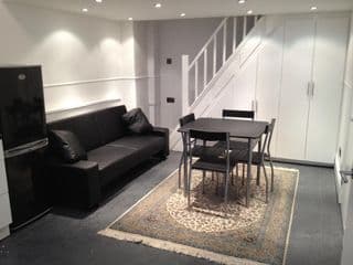 London Continental Hotel - Photo 6